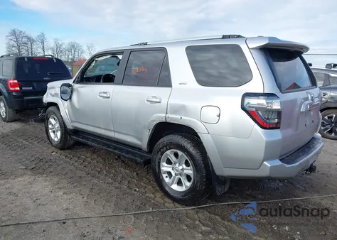 2023 Toyota 4Runner Sr5 Premium z USA, uszkodzony, nr VIN JTENU5JR2P6182744